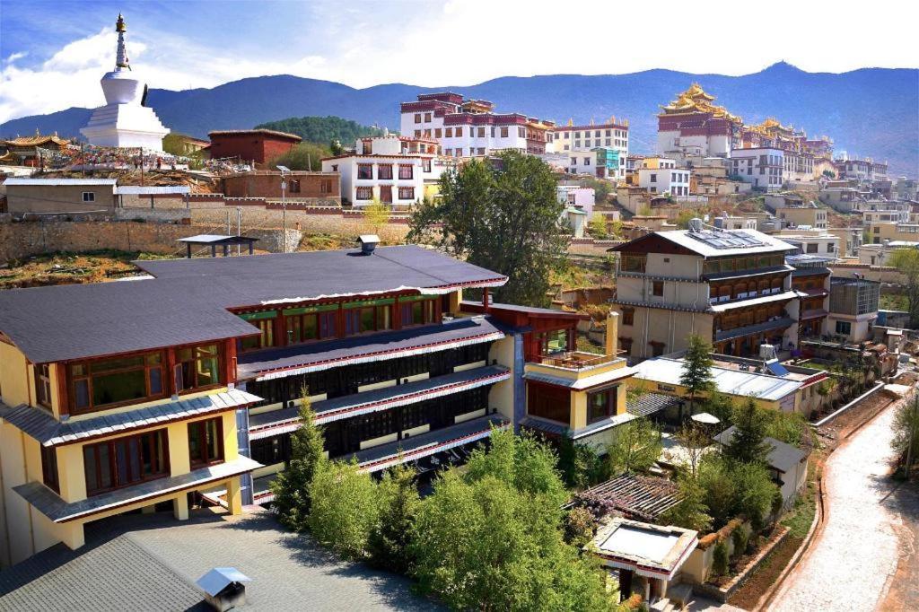 Songtsam Lvgu Lodge Shangri-La Bagian luar foto