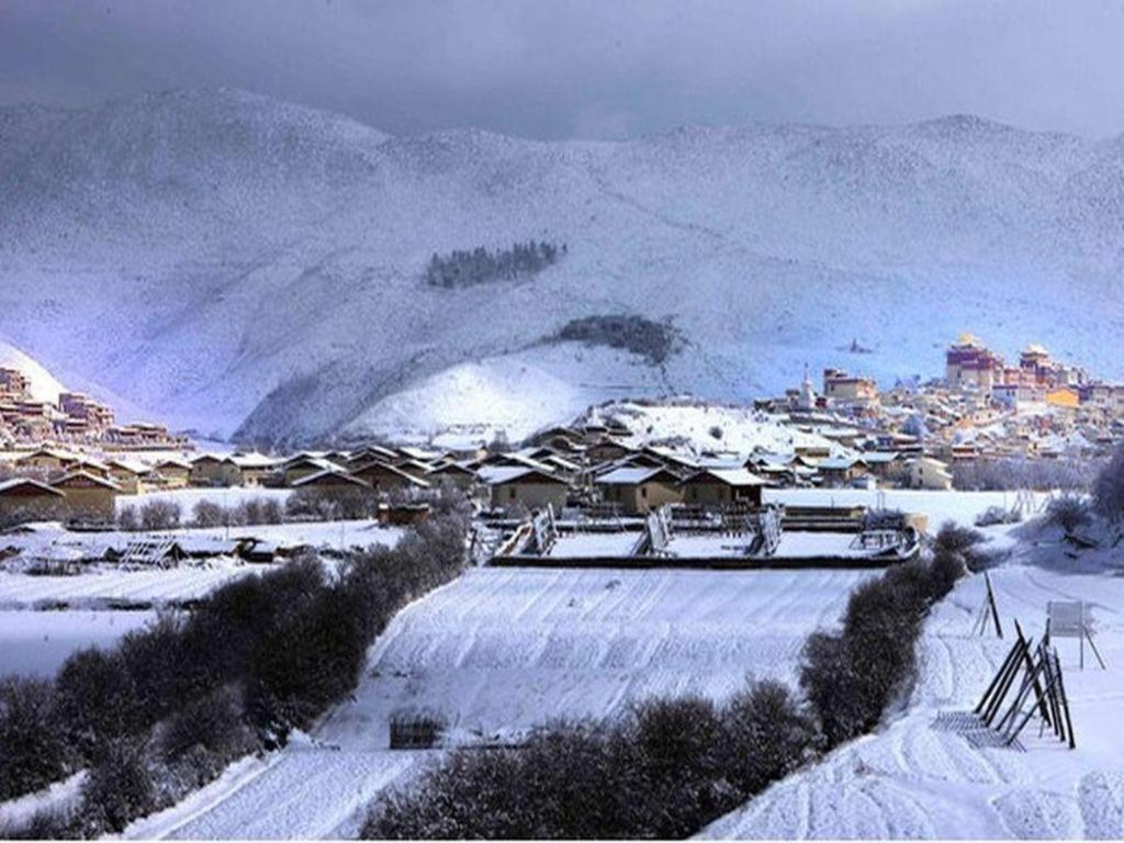Songtsam Lvgu Lodge Shangri-La Bagian luar foto
